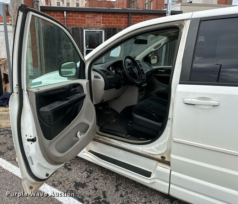 image for item LK9711 2011 Dodge Grand Caravan  handicap accessible van