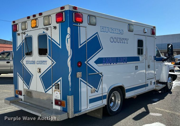 image for item LK9769 2008 GMC C4500 ambulance