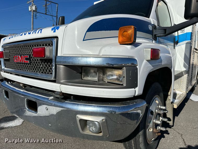 image for item LK9769 2008 GMC C4500 ambulance