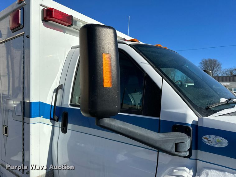 image for item LK9769 2008 GMC C4500 ambulance