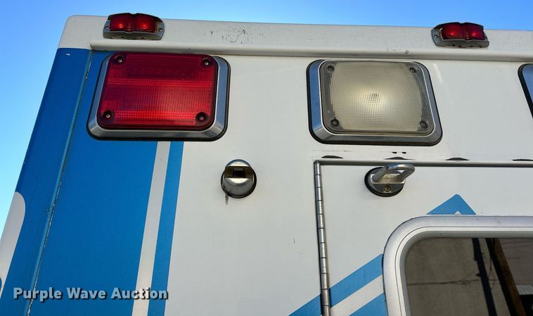 image for item LK9769 2008 GMC C4500 ambulance