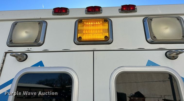 image for item LK9769 2008 GMC C4500 ambulance