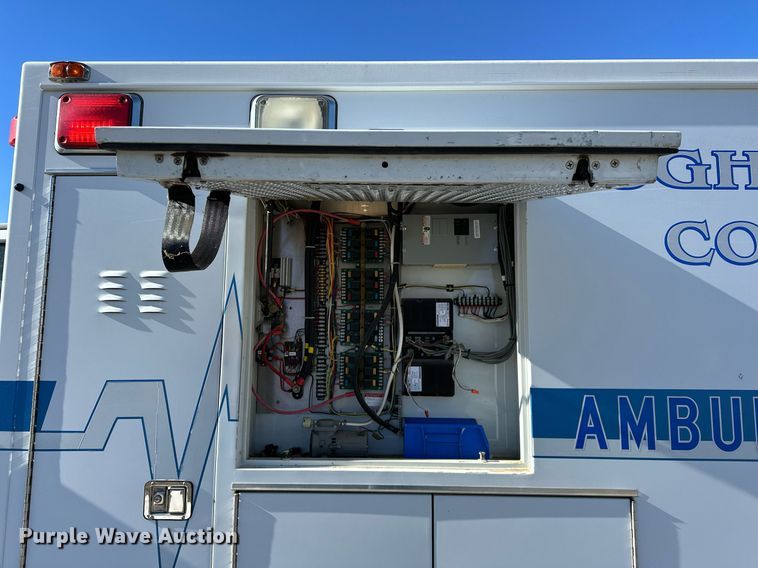 image for item LK9769 2008 GMC C4500 ambulance