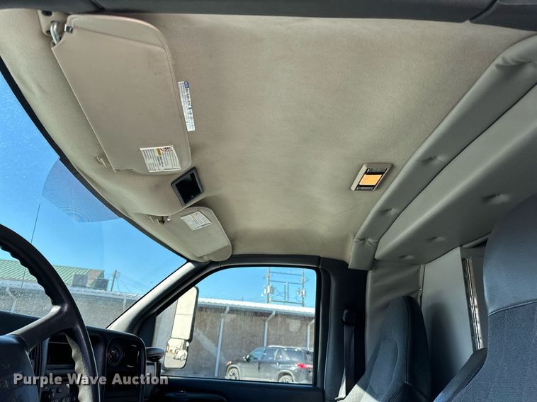 image for item LK9769 2008 GMC C4500 ambulance