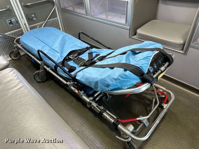 image for item LK9769 2008 GMC C4500 ambulance