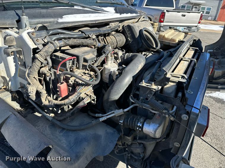 image for item LK9769 2008 GMC C4500 ambulance