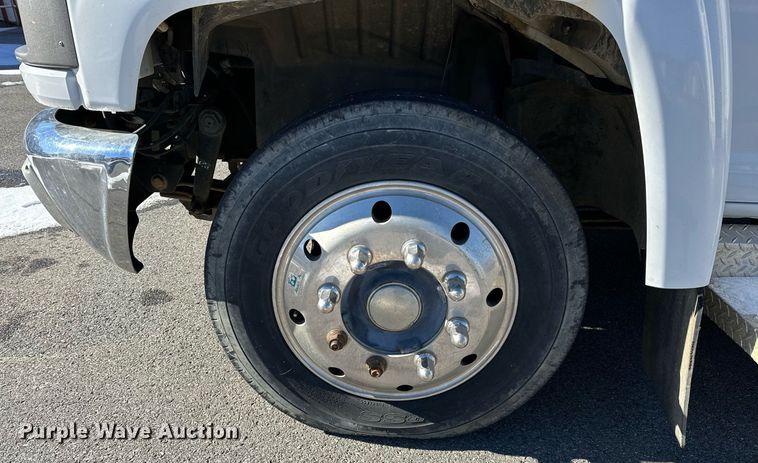 image for item LK9769 2008 GMC C4500 ambulance