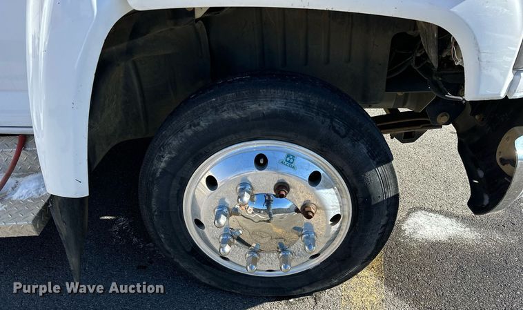 image for item LK9769 2008 GMC C4500 ambulance