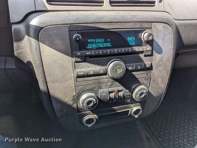 image for item LM9823 2007 Chevrolet Tahoe Police SUV