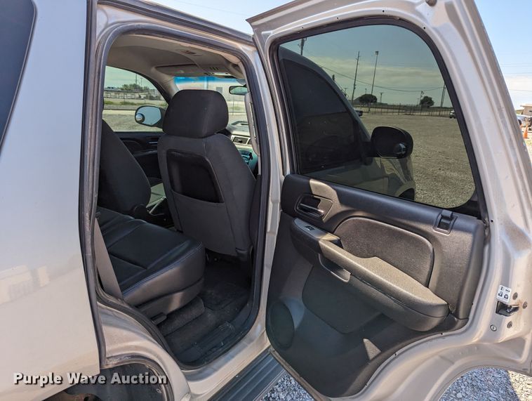 image for item LM9824 2009 Chevrolet Tahoe Police SUV