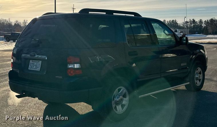 image for item LO9466 2006 Ford  Explorer SUV