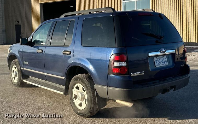 image for item LO9466 2006 Ford  Explorer SUV