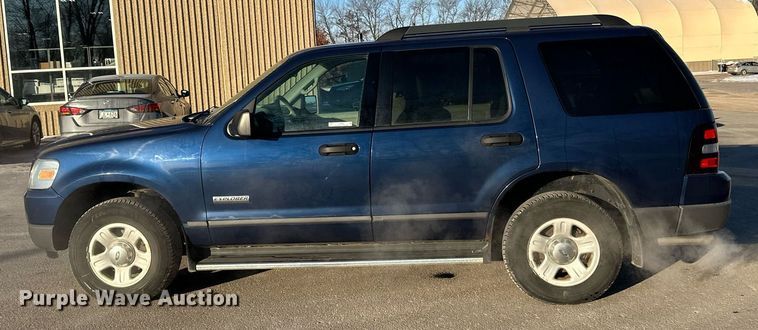 image for item LO9466 2006 Ford  Explorer SUV