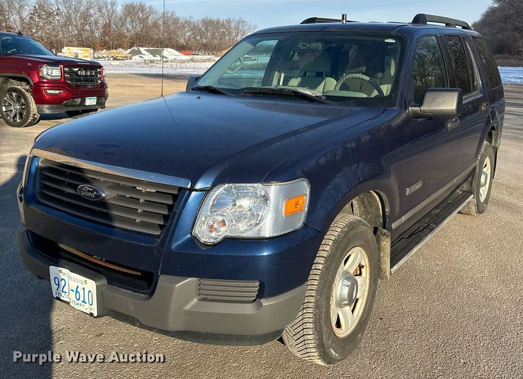 image for item LO9466 2006 Ford  Explorer SUV