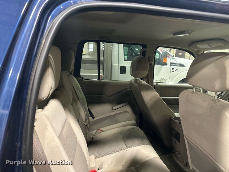 image for item LO9466 2006 Ford  Explorer SUV