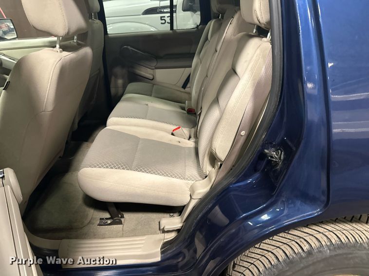 image for item LO9466 2006 Ford  Explorer SUV