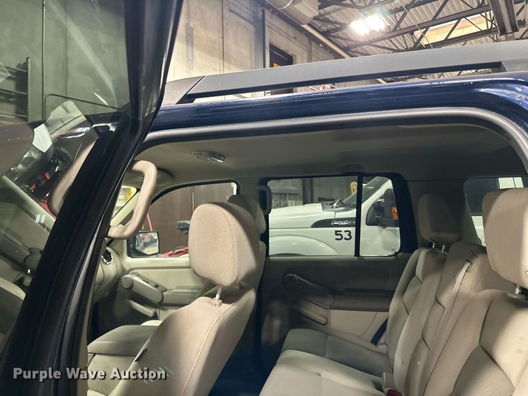 image for item LO9466 2006 Ford  Explorer SUV