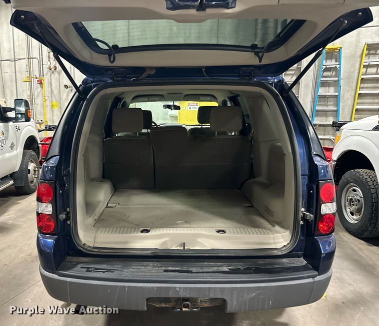 image for item LO9466 2006 Ford  Explorer SUV