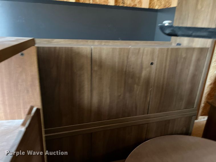 image for item LU9796 Office furniture