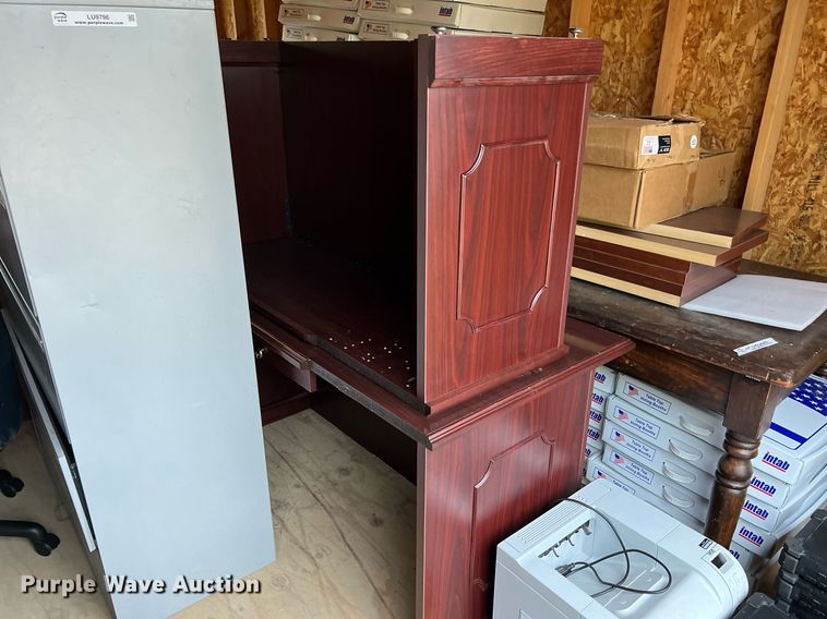 image for item LU9796 Office furniture