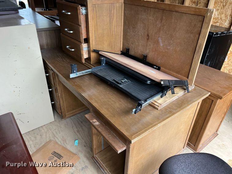 image for item LU9796 Office furniture