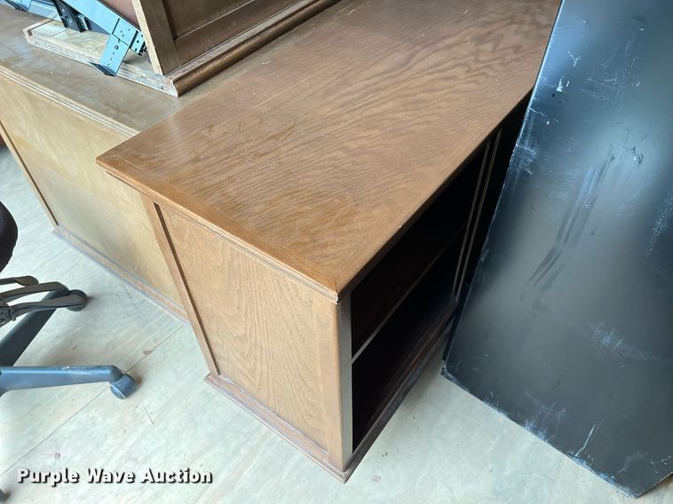 image for item LU9796 Office furniture