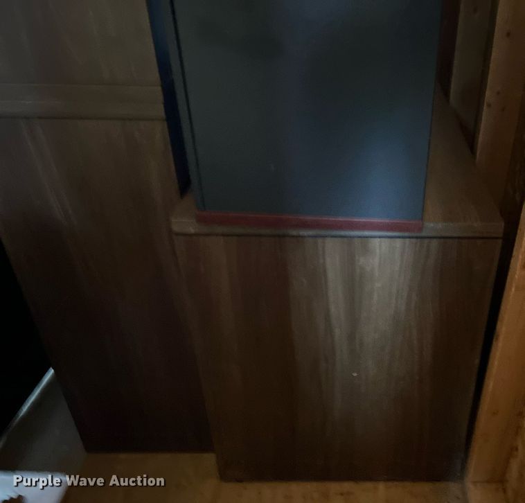 image for item LU9796 Office furniture