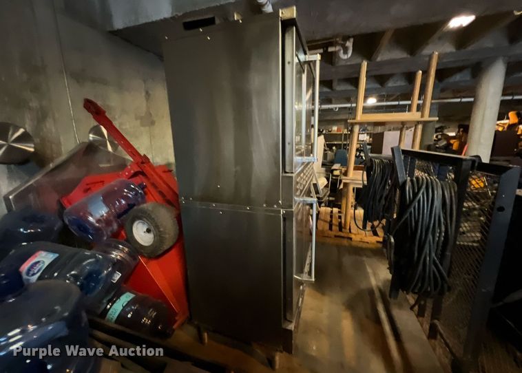 image for item LU9797 American Range double oven