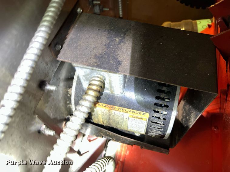 image for item LU9797 American Range double oven