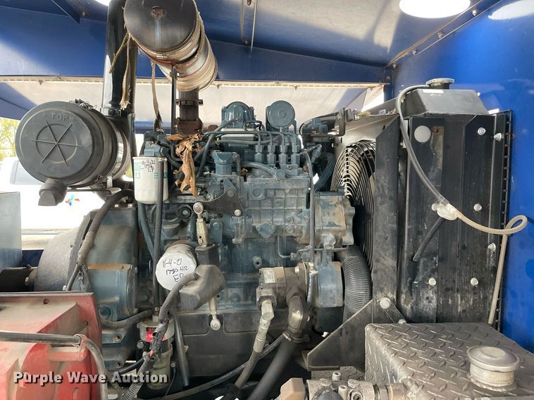 image for item LV9202 2015 Isuzu NQR sewer jetter truck