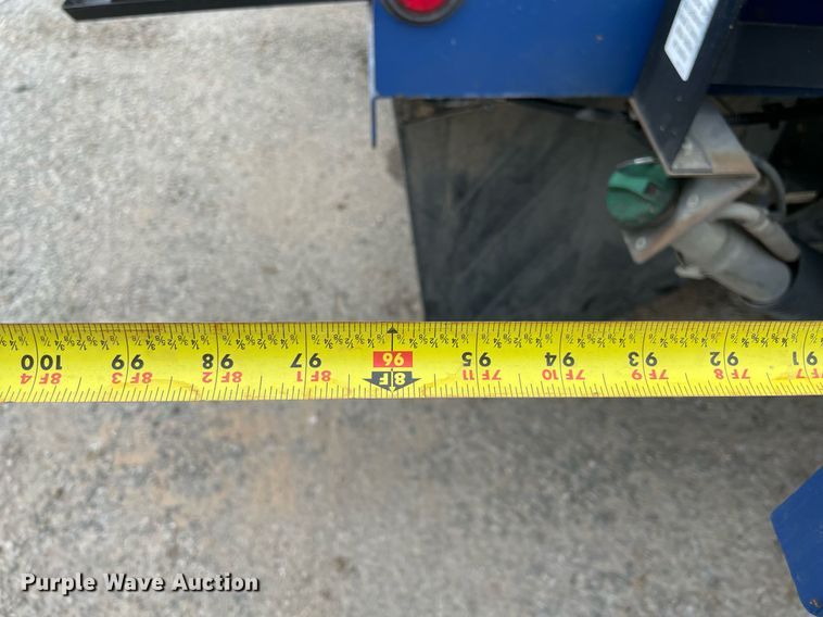 image for item LV9202 2015 Isuzu NQR sewer jetter truck