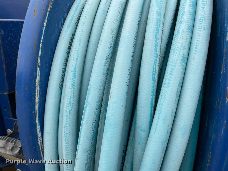 image for item LV9202 2015 Isuzu NQR sewer jetter truck