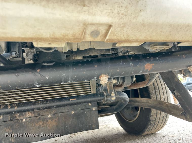 image for item LV9202 2015 Isuzu NQR sewer jetter truck