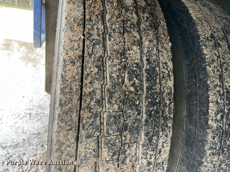 image for item LV9202 2015 Isuzu NQR sewer jetter truck