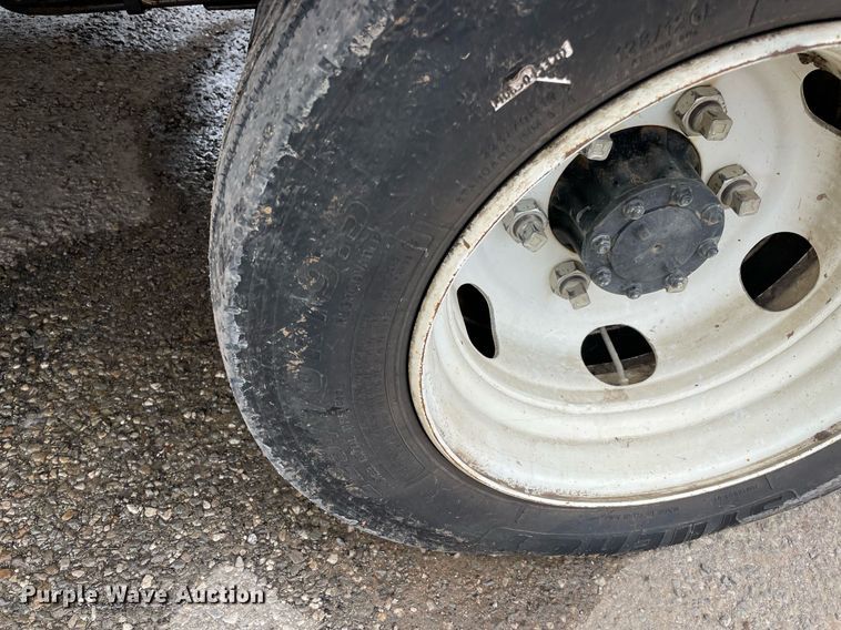 image for item LV9202 2015 Isuzu NQR sewer jetter truck