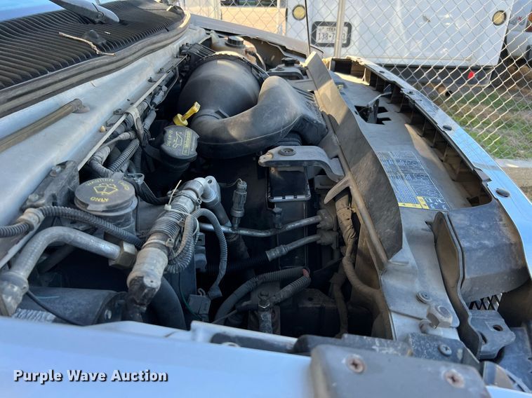 image for item MH9933 2014 Ford E350  shuttle bus