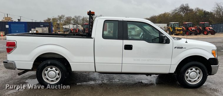 image for item MI9008 2012 Ford F150 SuperCab pickup truck