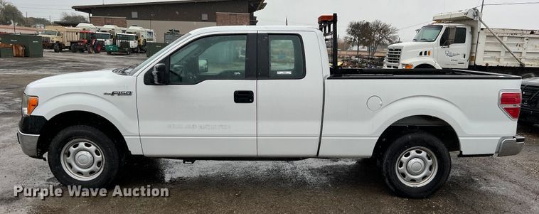 image for item MI9008 2012 Ford F150 SuperCab pickup truck