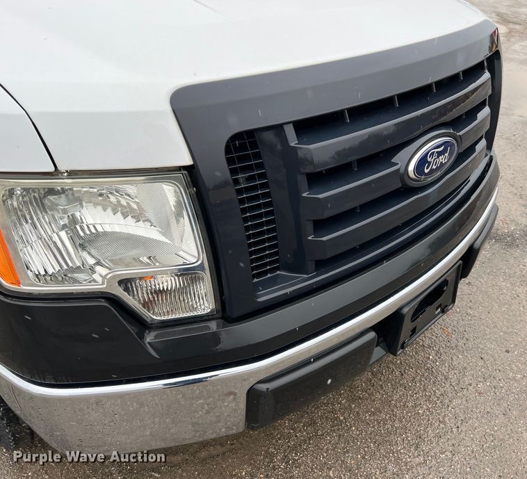 image for item MI9008 2012 Ford F150 SuperCab pickup truck