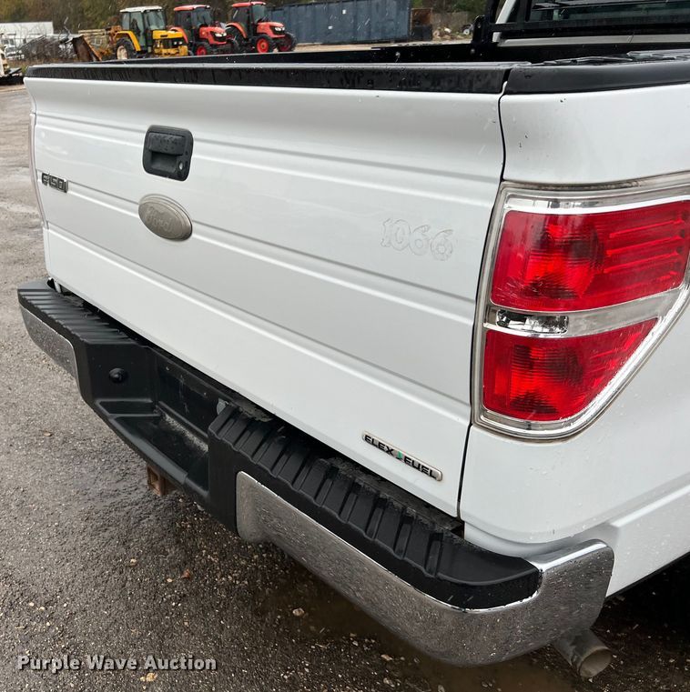 image for item MI9008 2012 Ford F150 SuperCab pickup truck