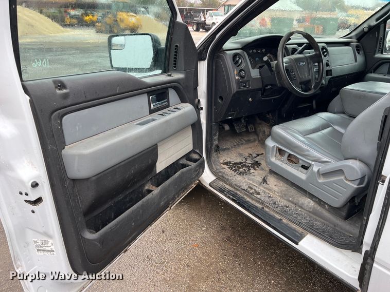 image for item MI9008 2012 Ford F150 SuperCab pickup truck