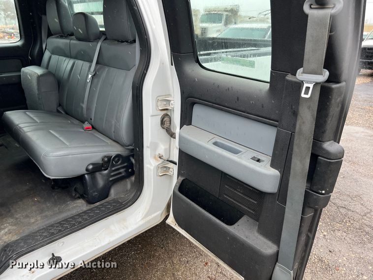 image for item MI9008 2012 Ford F150 SuperCab pickup truck