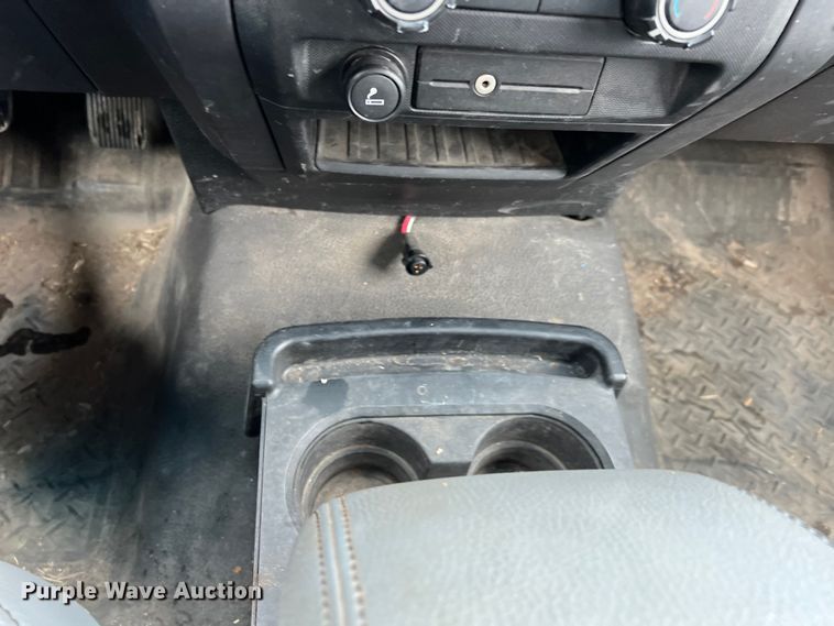 image for item MI9008 2012 Ford F150 SuperCab pickup truck