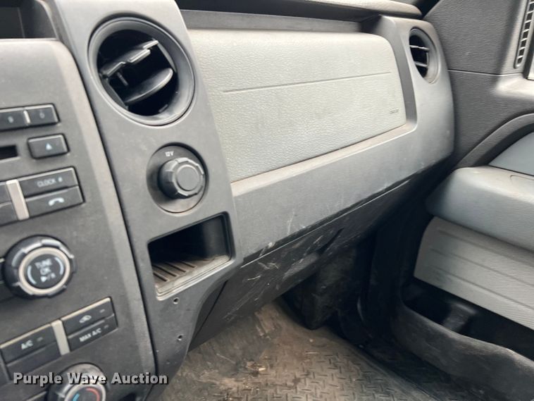 image for item MI9008 2012 Ford F150 SuperCab pickup truck