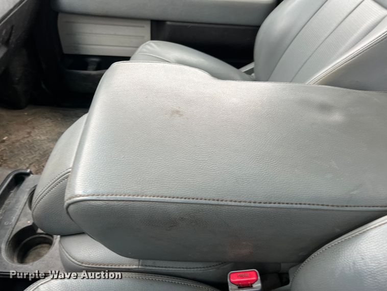 image for item MI9008 2012 Ford F150 SuperCab pickup truck