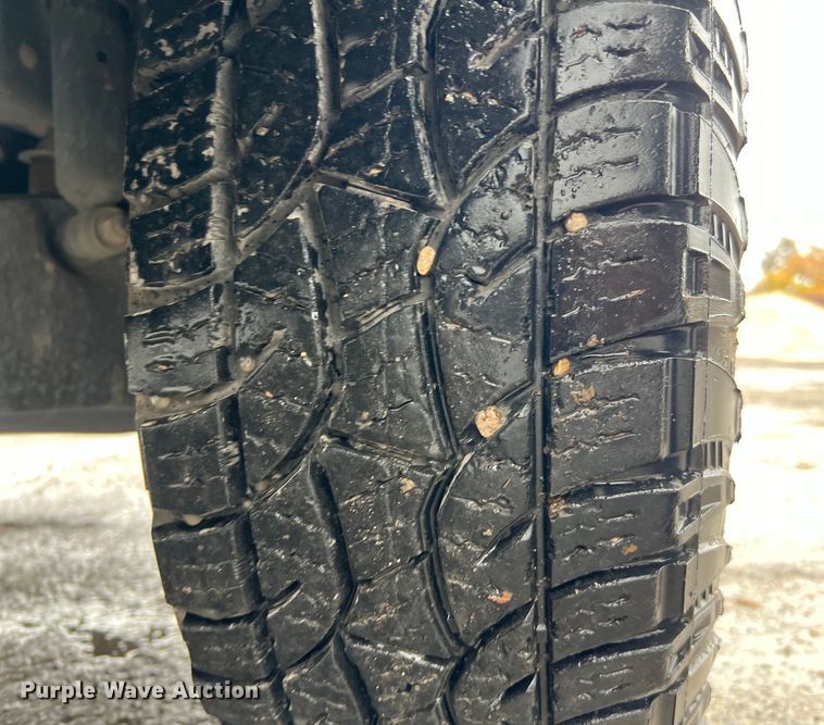 image for item MI9008 2012 Ford F150 SuperCab pickup truck