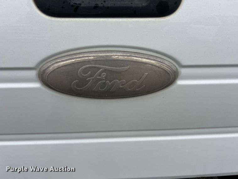 image for item MI9008 2012 Ford F150 SuperCab pickup truck