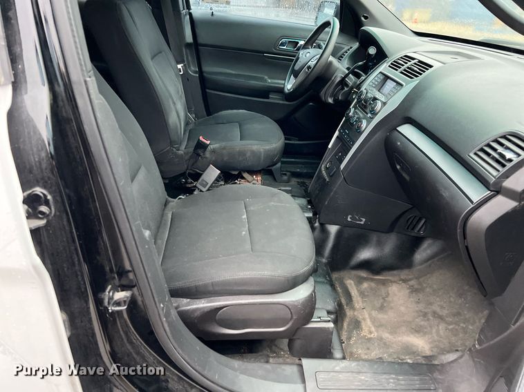 image for item MI9031 2015 Ford Explorer Police Interceptor  SUV