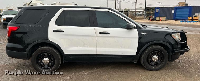 image for item MI9032 2016 Ford Explorer Police Interceptor  SUV
