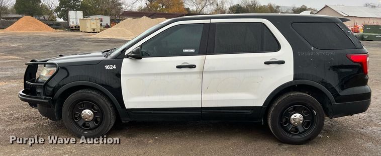 image for item MI9032 2016 Ford Explorer Police Interceptor  SUV